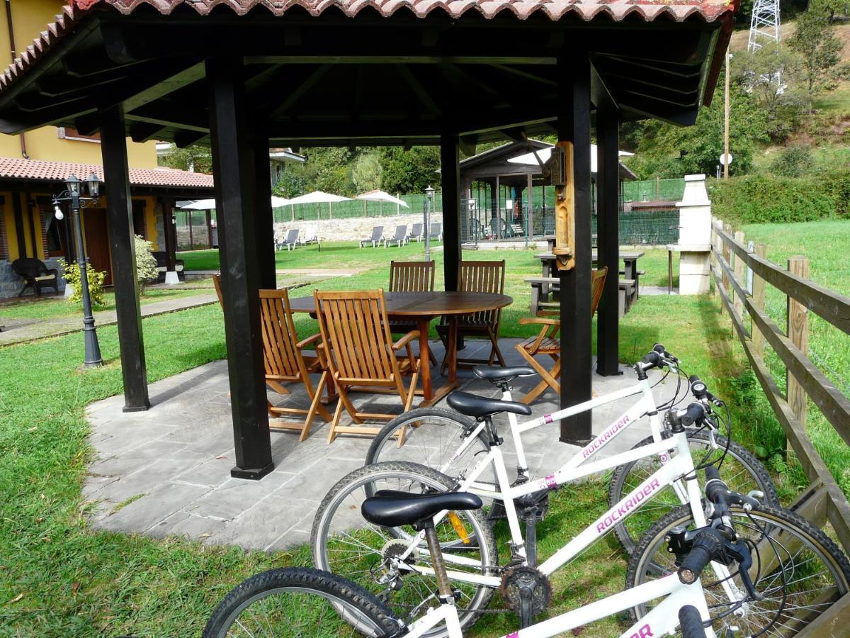 Apartamentos El Castaneu Corao Kültér fotó