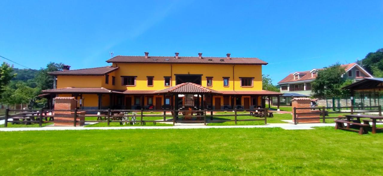 Apartamentos El Castaneu Corao Kültér fotó